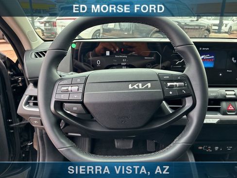 Used 2025 Kia K4 EX FWD image 24
