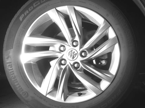 Used 2025 Buick Envista Preferred FWD image 16