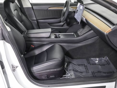 Used 2021 Tesla Model 3 Standard Range Plus image 43