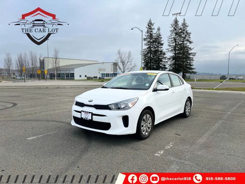 Used 2018 Kia Rio S image 1