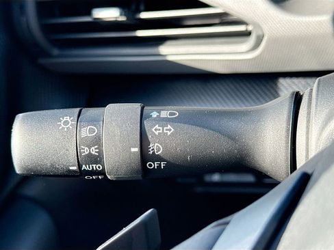 Certified 2025 Subaru Crosstrek 2.5i Limited w/ Crosstrek Mirror Package image 16