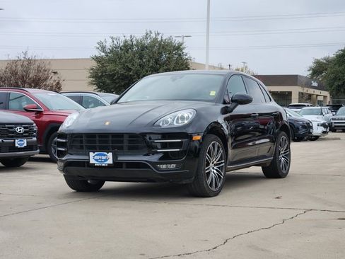 Used 2018 Porsche Macan Turbo image 3
