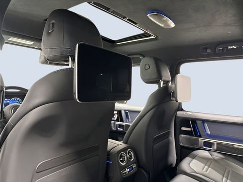 Used 2025 Mercedes-Benz G 580 w/ EQ Technology image 33