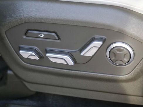Used 2025 Hyundai Santa Fe Calligraphy FWD image 25