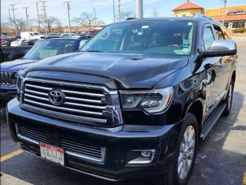 Used 2019 Toyota Sequoia Platinum image 10