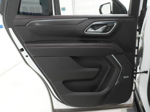 Used 2021 Chevrolet Tahoe RST w/ Luxury Package RWD image 29