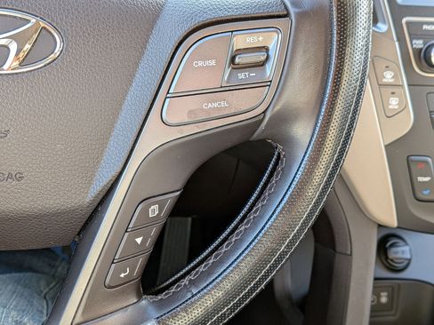 Used 2018 Hyundai Santa Fe Sport image 19