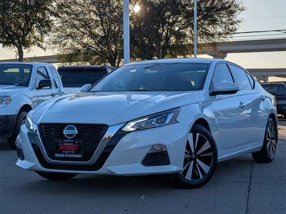 Certified 2021 Nissan Altima 2.5 SV