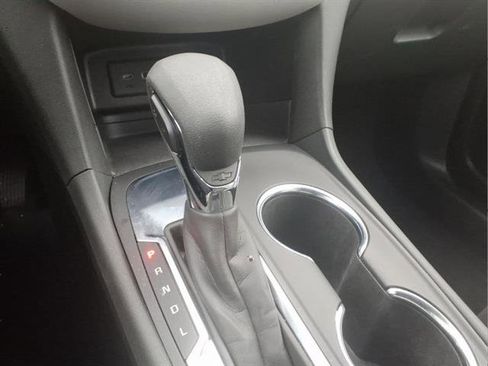 Certified 2024 Chevrolet Equinox LS w/ LS Convenience Package image 17