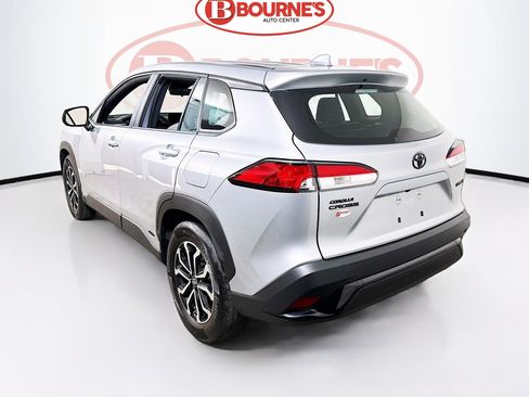 Used 2024 Toyota Corolla Cross AWD Hybrid image 7
