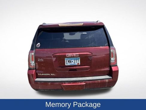 Used 2019 GMC Yukon XL SLT w/ Open Road Package AWD/4WD image 13