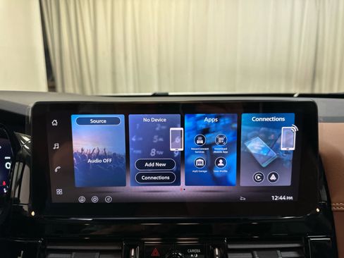 New 2026 Nissan Pathfinder Platinum AWD/4WD image 15