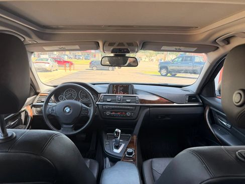 Used 2013 BMW 335i xDrive Sedan AWD/4WD image 26
