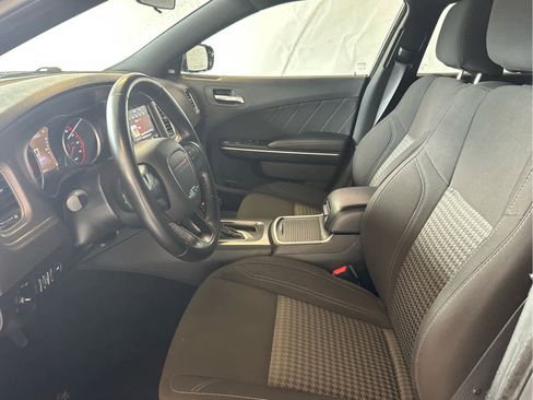 Used 2023 Dodge Charger SXT image 10