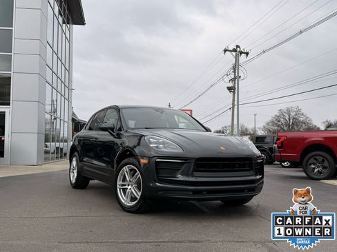 Used 2022 Porsche Macan image 1