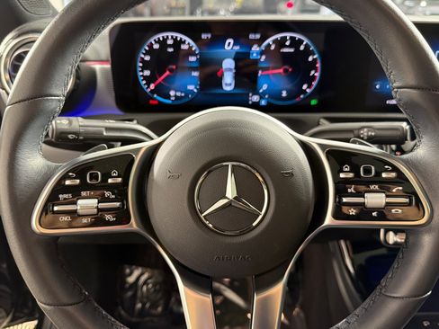 Used 2023 Mercedes-Benz CLA 250 image 21