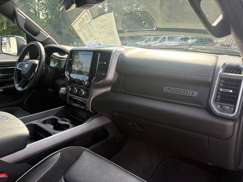 Used 2024 RAM 1500 Laramie AWD/4WD image 26