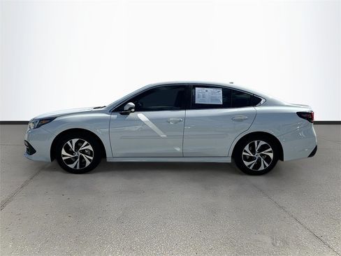 Used 2022 Subaru Legacy Premium image 4