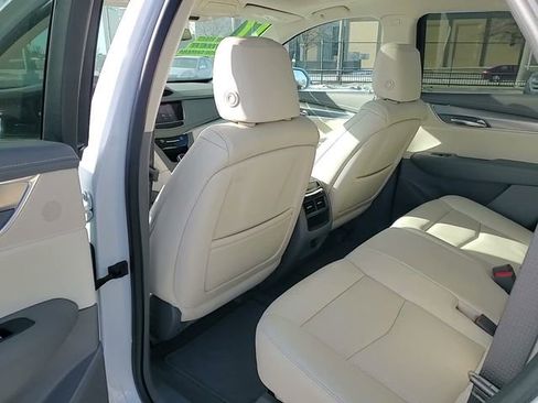 Used 2017 Cadillac XT5 Premium Luxury w/ LPO, Wheel Lock Package image 31