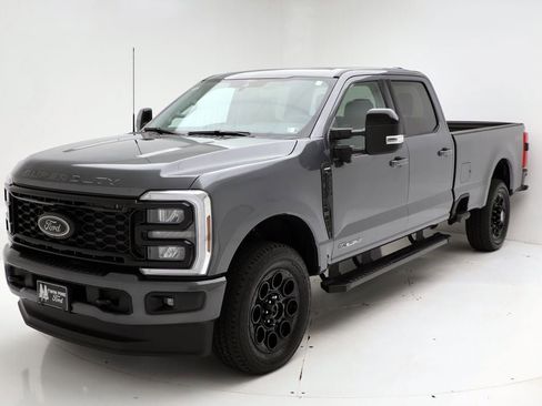 New 2026 Ford F250 Lariat w/ Black Appearance Package image 2