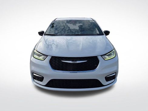 New 2026 Chrysler Pacifica Select image 8