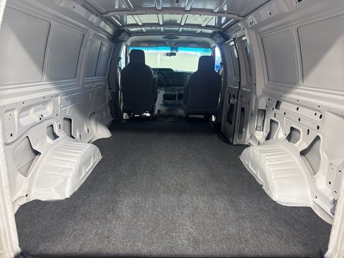 Used 2014 Ford E-150 and Econoline 150 w/ Power Group RWD image 27