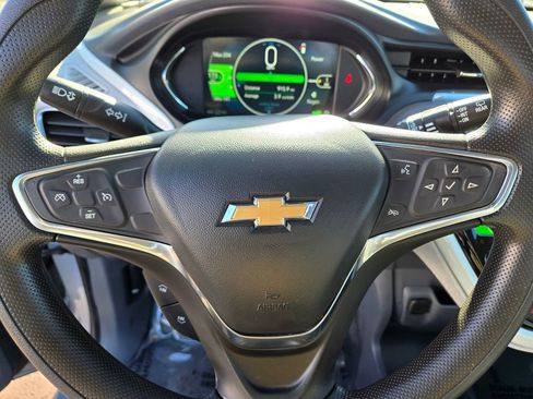 Used 2021 Chevrolet Bolt LT image 21