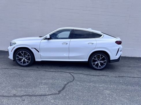 Used 2022 BMW X6 xDrive40i image 2