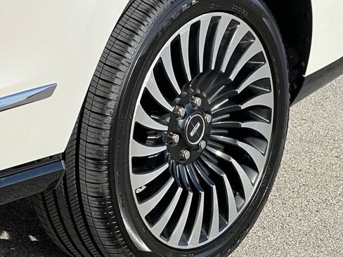 Used 2018 Lincoln Navigator Black Label w/ Cargo Package image 13