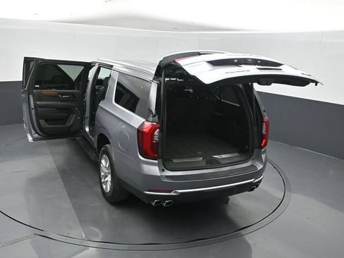 Used 2025 GMC Yukon XL Denali AWD/4WD image 55