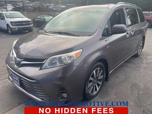 Used 2019 Toyota Sienna XLE w/ XLE Navigation Package AWD/4WD image 1