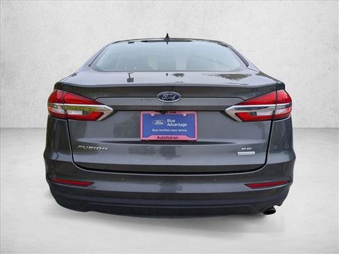 Used 2020 Ford Fusion SE FWD image 5