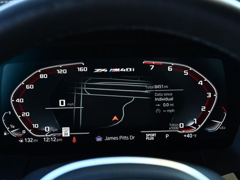 Certified 2025 BMW Z4 M40i w/ Premium Package image 12