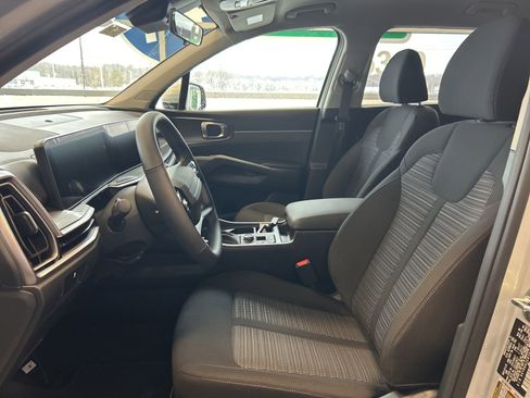 New 2026 Kia Sorento LX FWD image 15