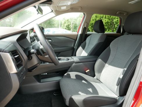 Certified 2023 Nissan Rogue SV AWD/4WD image 34