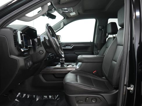 Used 2022 Chevrolet Silverado 1500 LTZ AWD/4WD image 24
