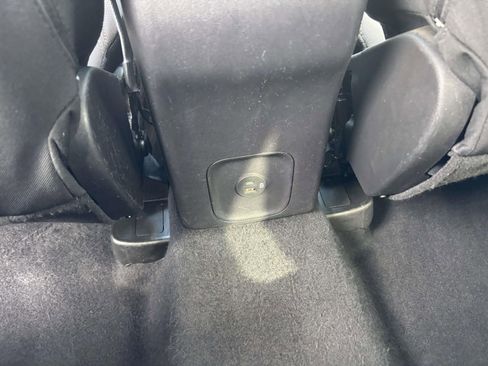 Used 2022 Ford Escape SE w/ SE Sport Appearance Package image 34