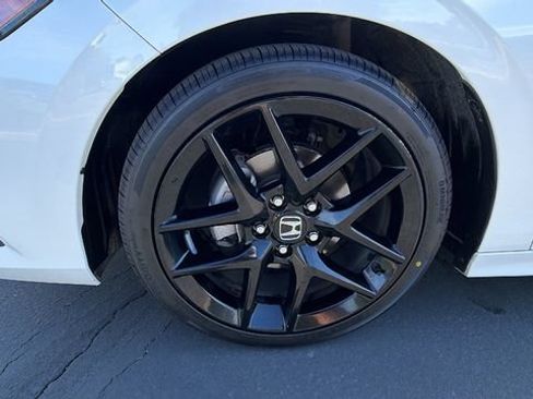 Used 2024 Honda Civic Sport image 10