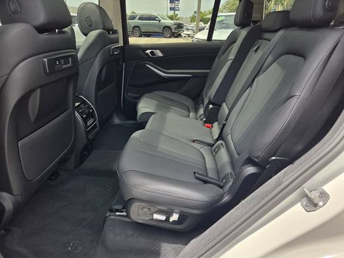 Used 2021 BMW X7 xDrive40i AWD/4WD image 7