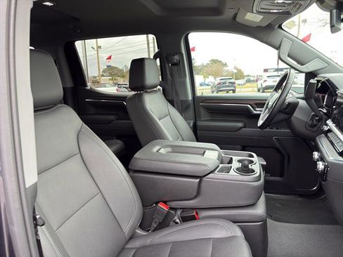 Used 2024 GMC Sierra 1500 SLT image 9