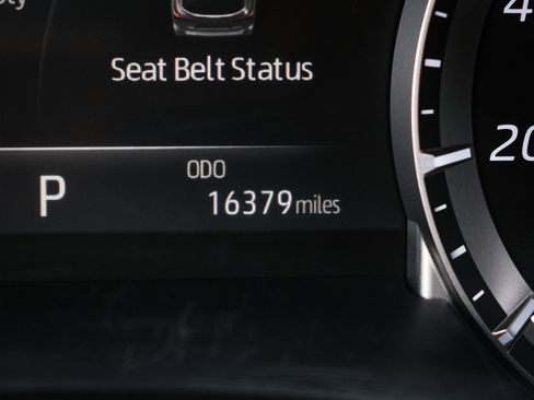 Used 2023 Toyota Highlander LE image 22