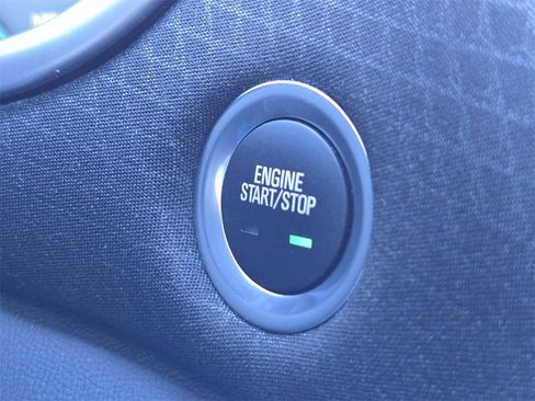 Used 2025 Chevrolet Malibu LT image 16