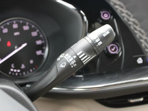 Used 2023 Buick Envision Essence w/ Technology Package I AWD/4WD image 37