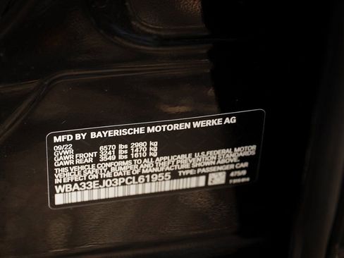 Used 2023 BMW 760i xDrive AWD/4WD image 30