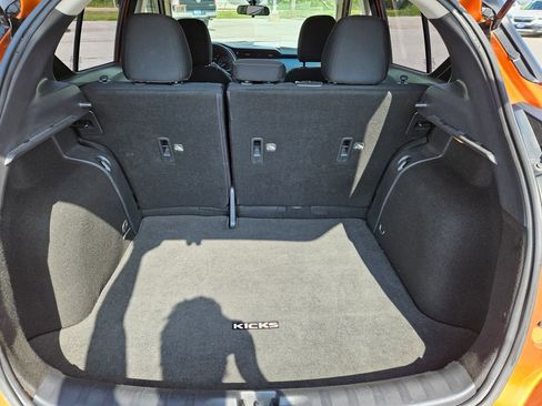 Used 2021 Nissan Kicks SV FWD image 26