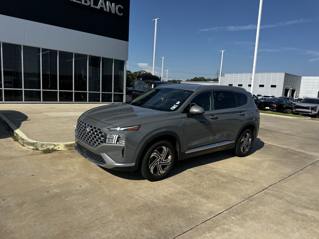 Used 2022 Hyundai Santa Fe SEL w/ Cargo Package FWD image 2