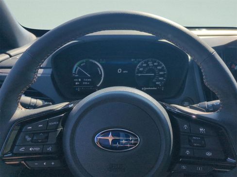 Used 2025 Subaru Forester Touring image 37