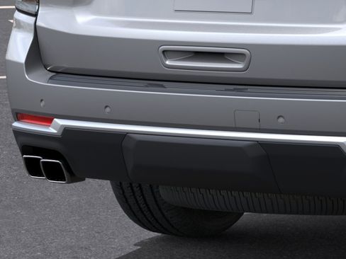 New 2026 Chevrolet Suburban High Country AWD/4WD image 14