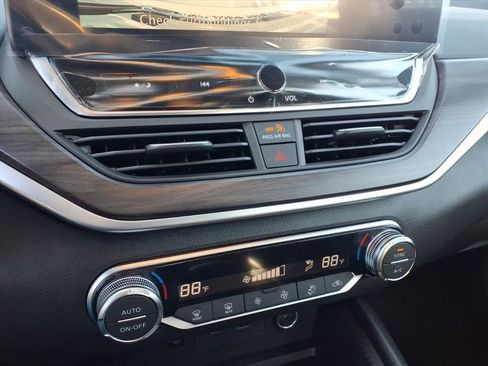 New 2025 Nissan Altima 2.5 SV w/ SV Special Edition Package image 13