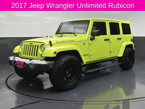 Used 2017 Jeep Wrangler Unlimited Rubicon w/ Connectivity Group AWD/4WD image 2